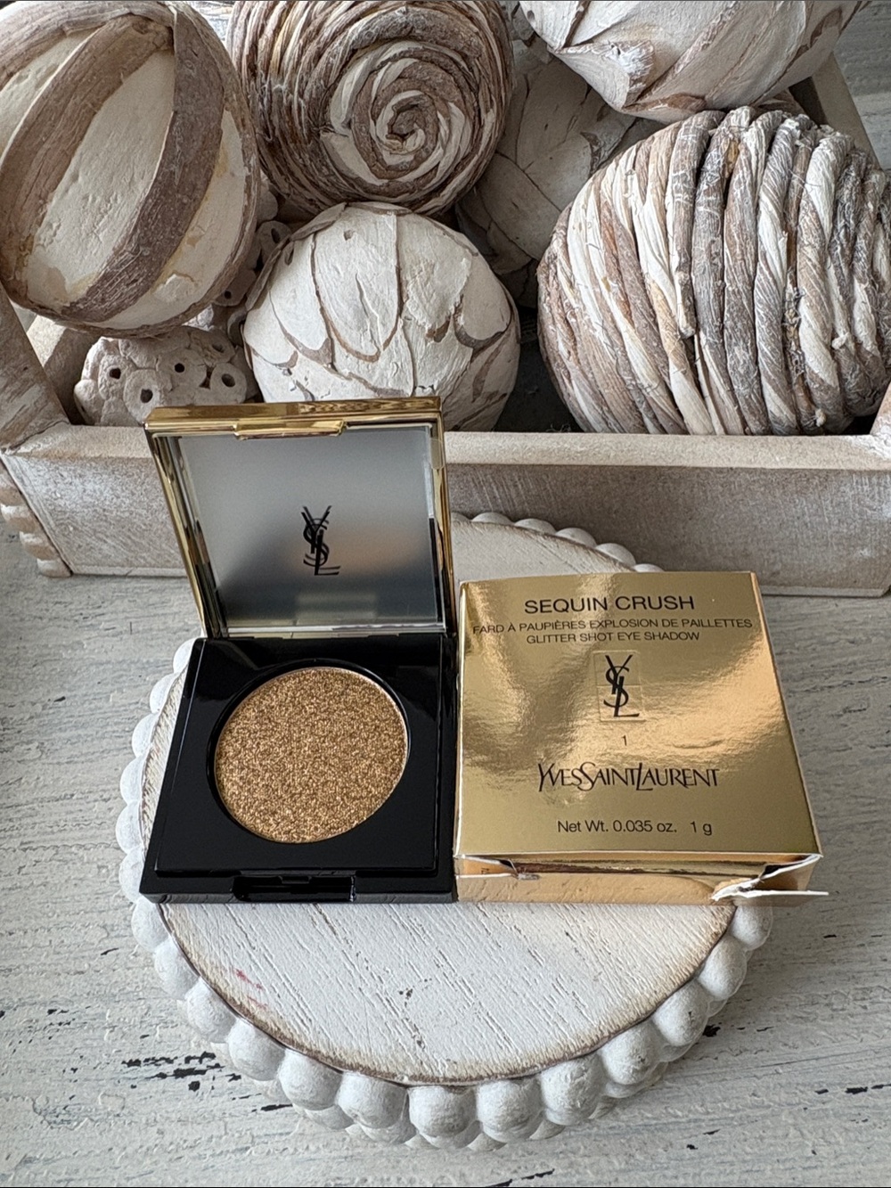 Yves Saint Laurent Sequin Crush Eyeshadow in Legendary Gold